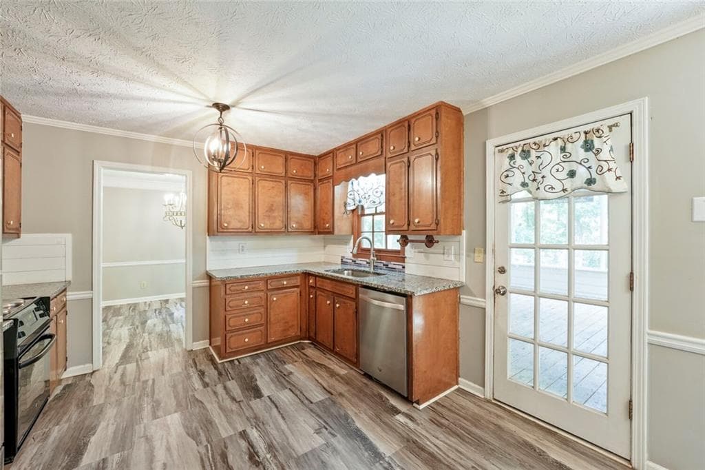 3 bedroom, 2 bathroom, 1,998 sq ft single family residence for rent at 1456 Scholar Drive, Lawrenceville, GA 30044 for $2,499 a month — photo 9