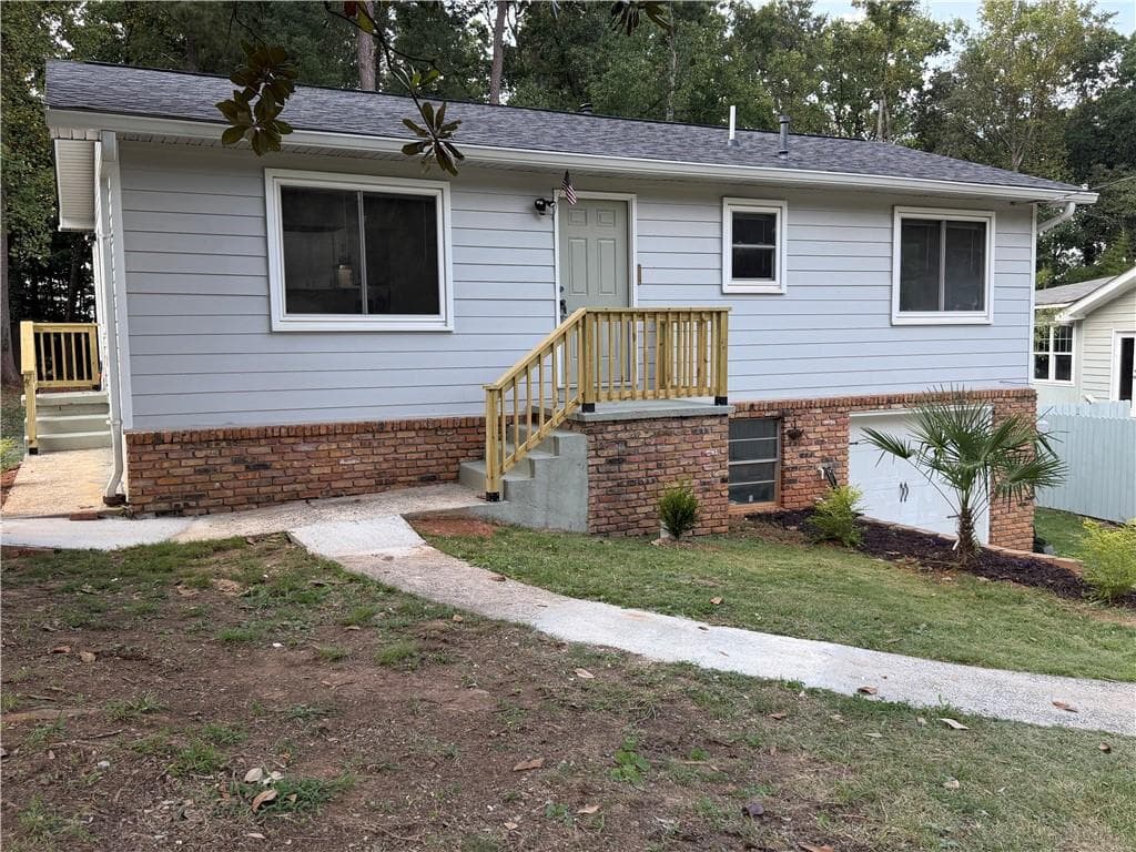 3 bedroom, 2 bathroom, 1,000 sq ft single family residence for sale at 897 Wanda, Marietta, GA 30008 — photo 2