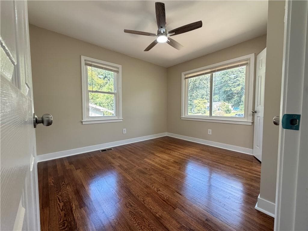 3 bedroom, 2 bathroom, 1,000 sq ft single family residence for sale at 897 Wanda, Marietta, GA 30008 — photo 8