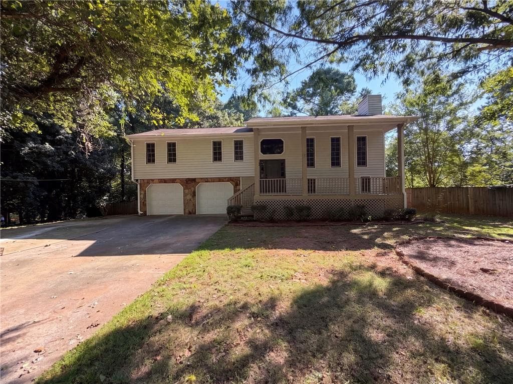 4 bedroom, 3 bathroom, 2,147 sq ft single family residence for sale at 1825 Marsh Creek Drive, Lawrenceville, GA 30043
