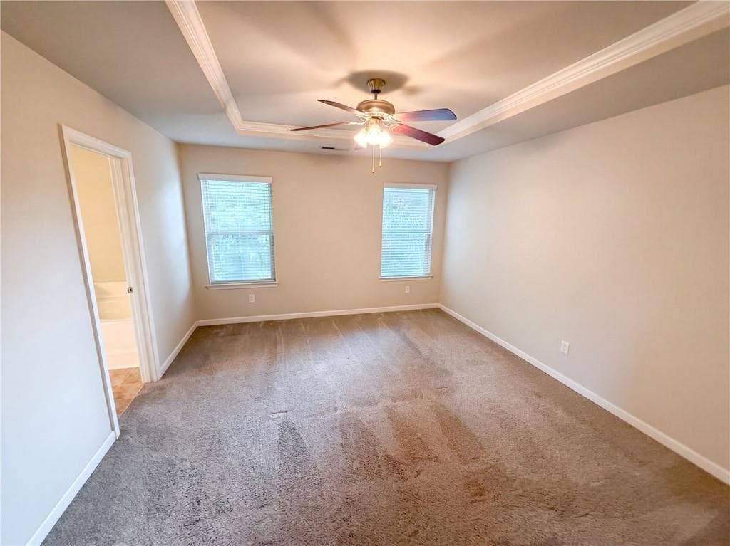 4 bedroom, 3 bathroom, 1,844 sq ft single family residence under contract at 4473 Ravenwood Drive, Union City, GA 30291 — photo 3