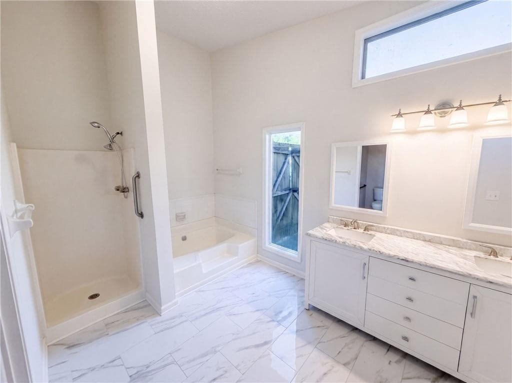 3 bedroom, 2 bathroom, 1,708 sq ft single family residence for sale at 2119 Crystal Lake Drive, Lawrenceville, GA 30044 — photo 4