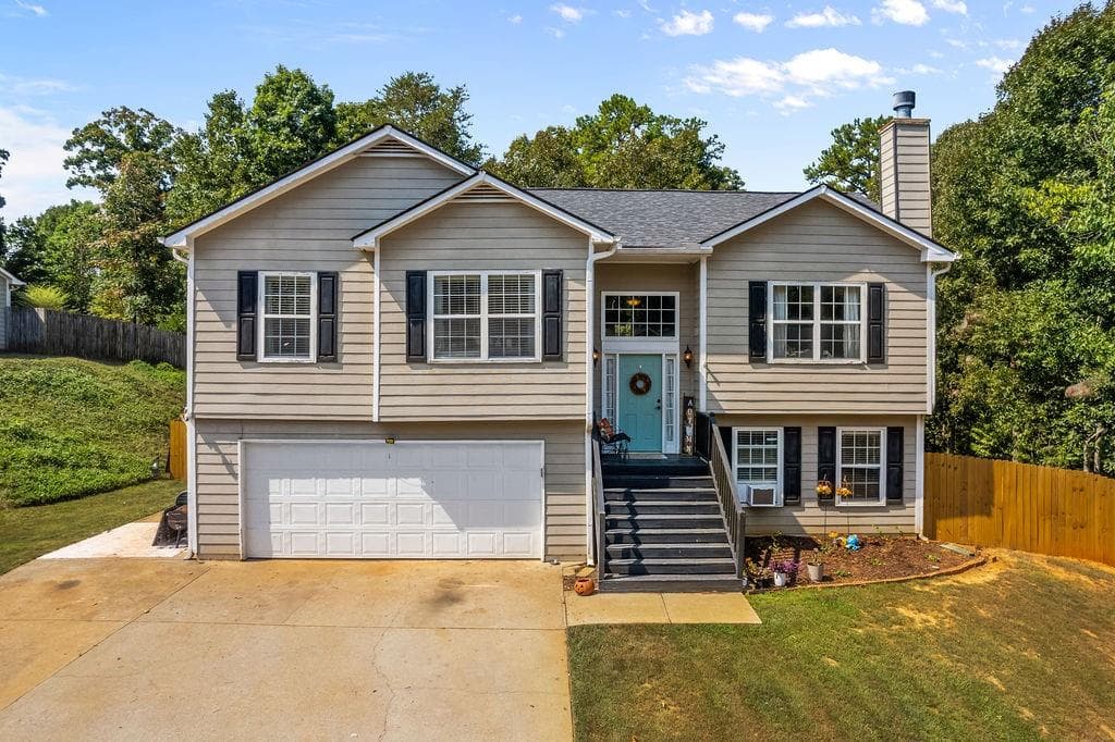 4 bedroom, 3 bathroom, 2,104 sq ft single family residence for sale at 19 SW Highlander Trail, Rome, GA 30165
