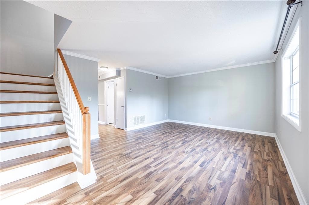 2 bedroom, 3 bathroom, 1,324 sq ft condominium for sale at 6900 Roswell Road #L4, Sandy Springs, GA 30328 — photo 6