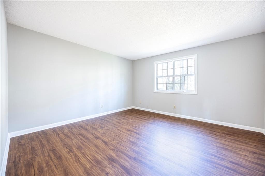 2 bedroom, 3 bathroom, 1,324 sq ft condominium for sale at 6900 Roswell Road #L4, Sandy Springs, GA 30328 — photo 9