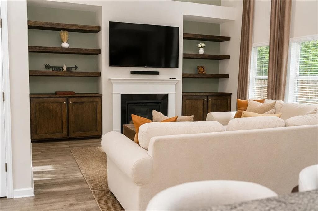 4 bedroom, 3 bathroom, 2,482 sq ft single family residence for rent at 2408 Haliard Way, Lithonia, GA 30058 for $2,600 a month — photo 5
