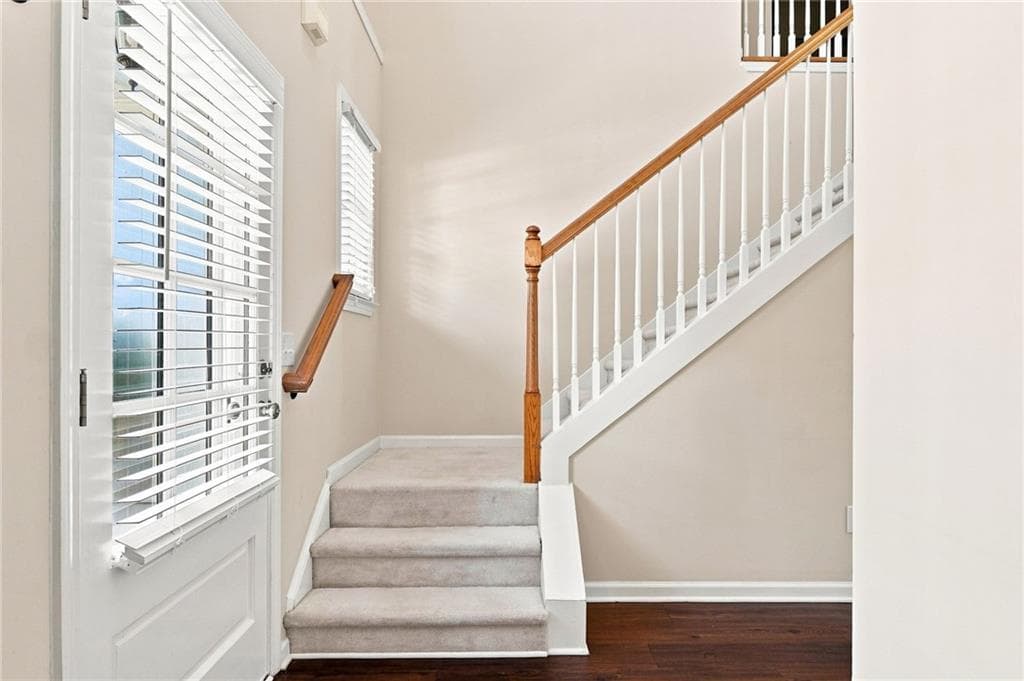 4 bedroom, 3 bathroom, 1,787 sq ft single family residence for sale at 408 Eaglewood Way, Canton, GA 30115 — photo 5