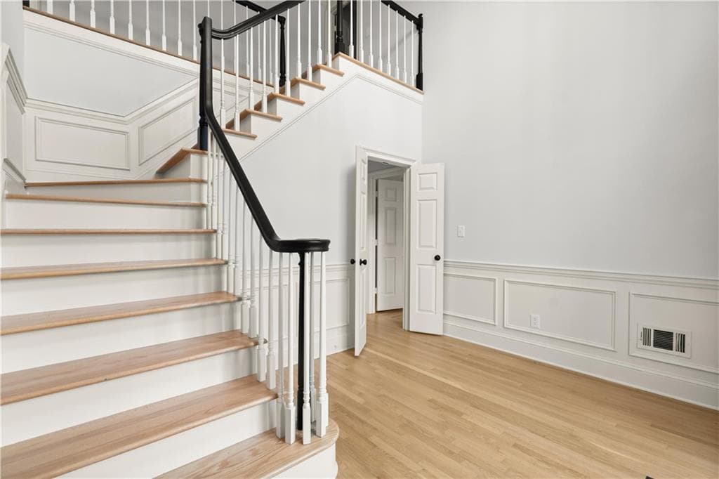 4 bedroom, 4 bathroom single family residence for sale at 5435 Hoylake Court, Johns Creek, GA 30097 — photo 7