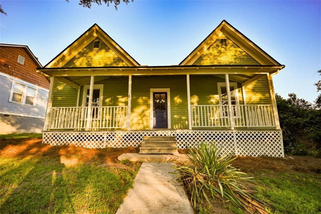 2 bedroom, 1 bathroom, 1,460 sq ft single family residence for sale at 6 N Broad Street, Covington, GA 30014 — photo 4