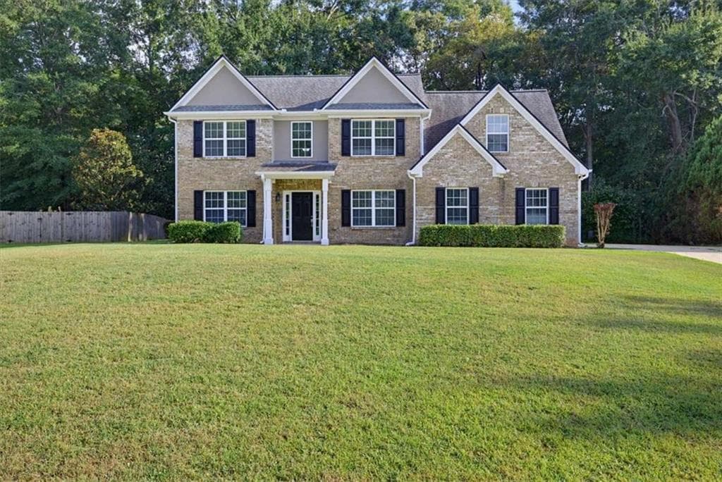 5 bedroom, 3 bathroom, 2,876 sq ft single family residence for sale at 25 Richmond Trail, Oxford, GA 30054