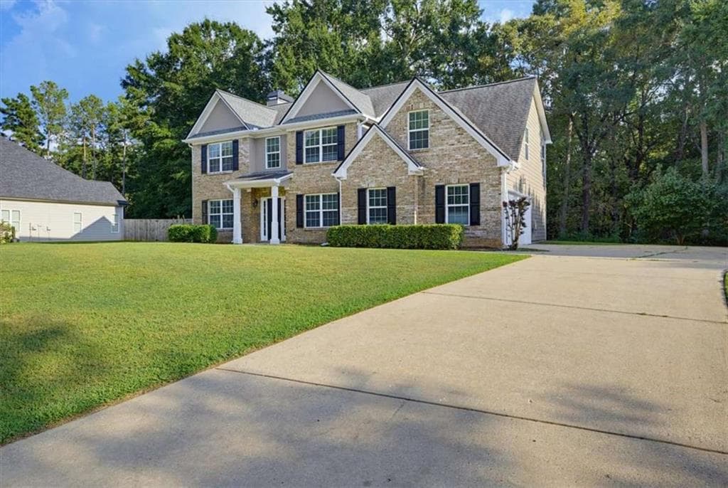 5 bedroom, 3 bathroom, 2,876 sq ft single family residence for sale at 25 Richmond Trail, Oxford, GA 30054 — photo 2