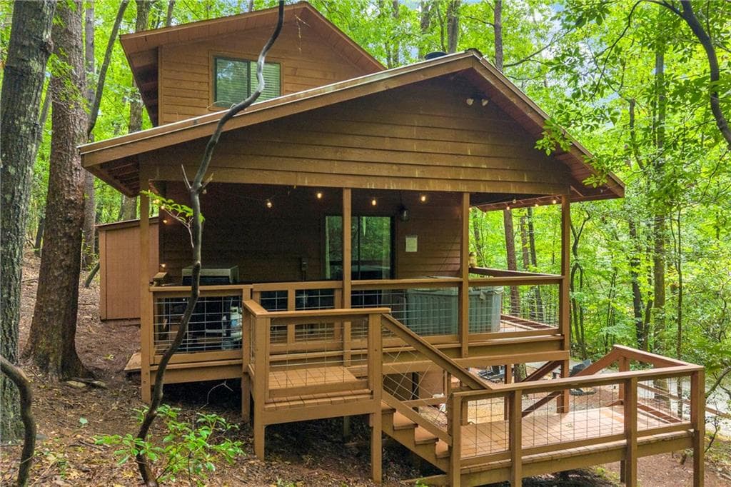 5 bedroom, 5 bathroom, 1,280 sq ft single family residence under contract at 66 Lovers Lane, Sautee Nacoochee, GA 30571