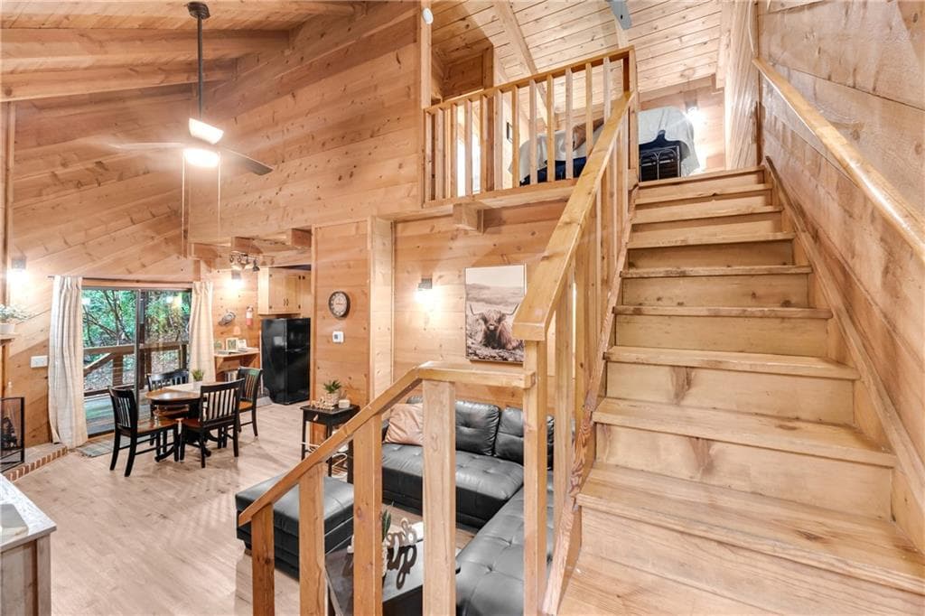 5 bedroom, 5 bathroom, 1,280 sq ft single family residence under contract at 66 Lovers Lane, Sautee Nacoochee, GA 30571 — photo 3