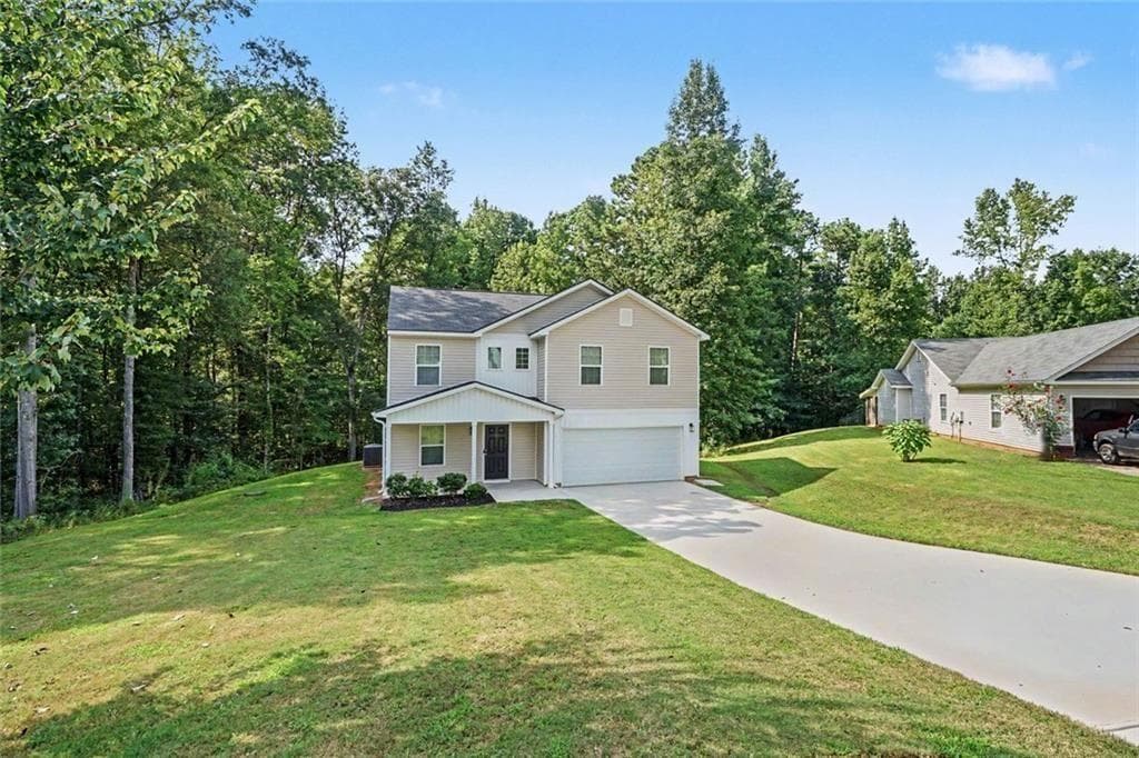 4 bedroom, 3 bathroom, 2,002 sq ft single family residence for sale at 572 Bryson Trail, Monroe, GA 30655 — photo 3
