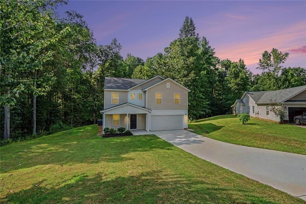 4 bedroom, 3 bathroom, 2,002 sq ft single family residence for sale at 572 Bryson Trail, Monroe, GA 30655 — photo 4