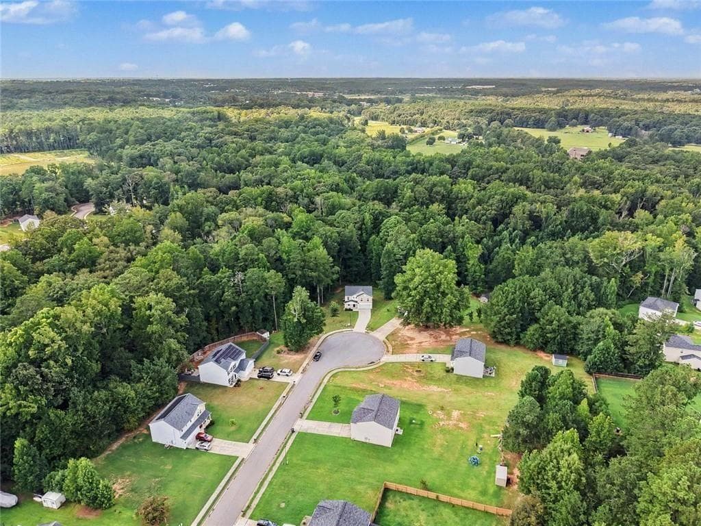 4 bedroom, 3 bathroom, 2,002 sq ft single family residence for sale at 572 Bryson Trail, Monroe, GA 30655 — photo 8