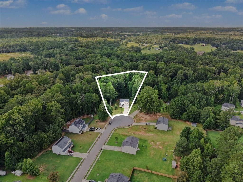 4 bedroom, 3 bathroom, 2,002 sq ft single family residence for sale at 572 Bryson Trail, Monroe, GA 30655 — photo 9