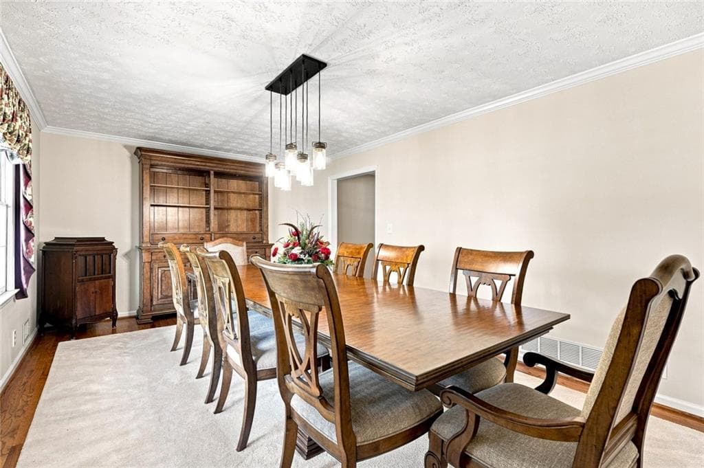 3 bedroom, 3 bathroom, 2,750 sq ft single family residence under contract at 740 Smyrna Road, Conyers, GA 30094 — photo 2