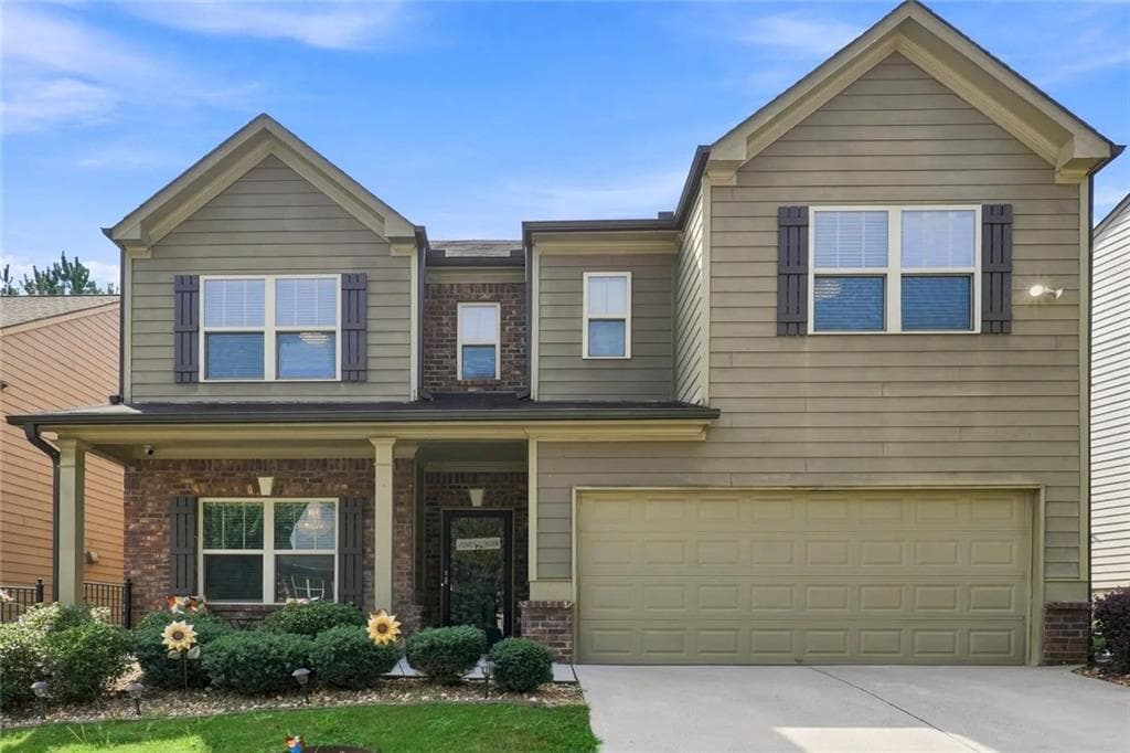 5 bedroom, 3 bathroom, 3,208 sq ft single family residence for sale at 3924 Kingfisher Drive, Atlanta, GA 30349 — photo 1 of 32