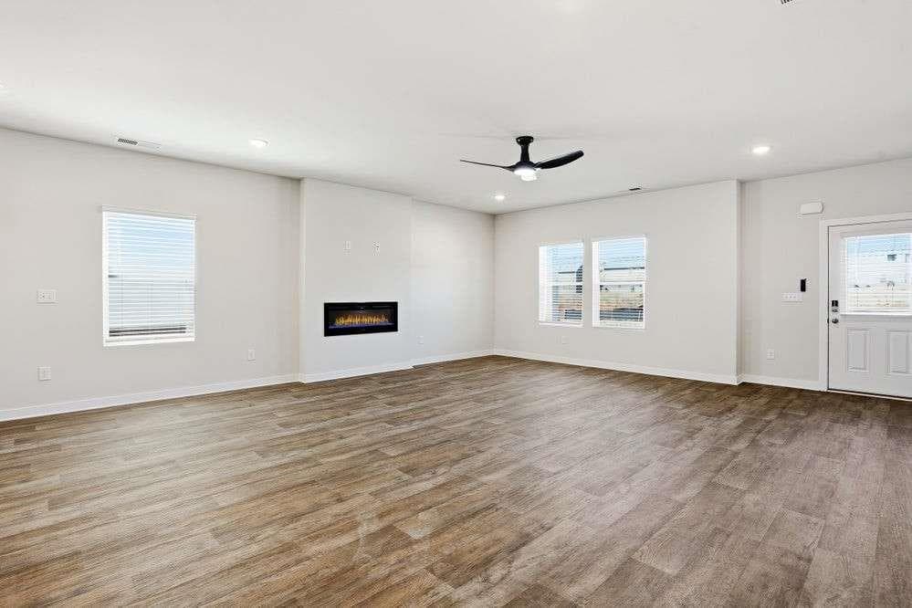 5 bedroom, 4 bathroom, 3,150 sq ft single family residence under contract at 287 Crabapple Street, Mcdonough, GA 30253 — photo 4