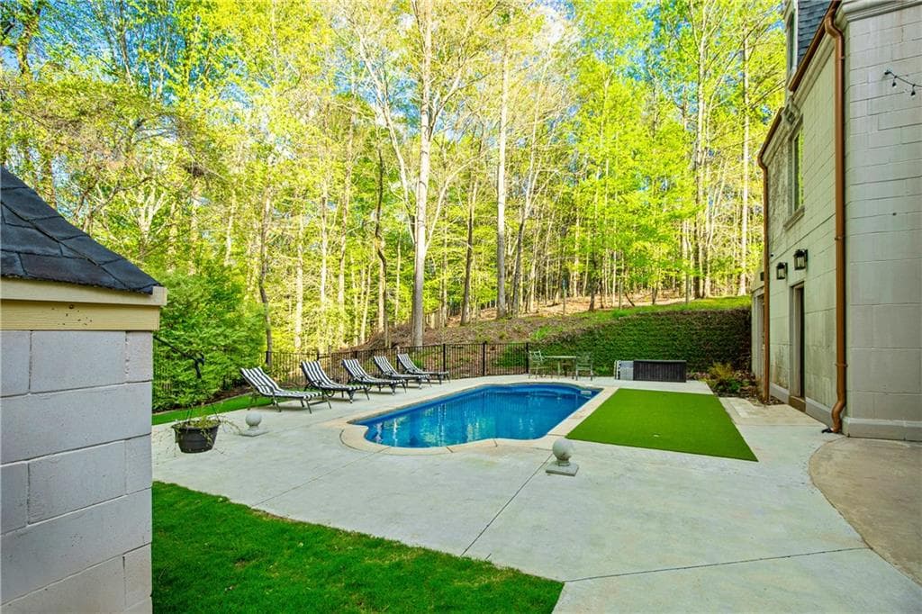 6 bedroom, 6 bathroom, 5,296 sq ft single family residence for sale at 745 Goshen Road, Thomaston, GA 30286 — photo 4
