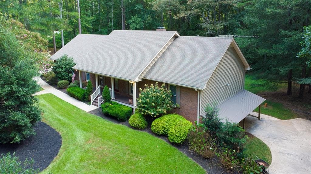 4 bedroom, 4 bathroom, 4,128 sq ft single family residence under contract at 111 Henderson Lake Drive, Canton, GA 30115 — photo 2
