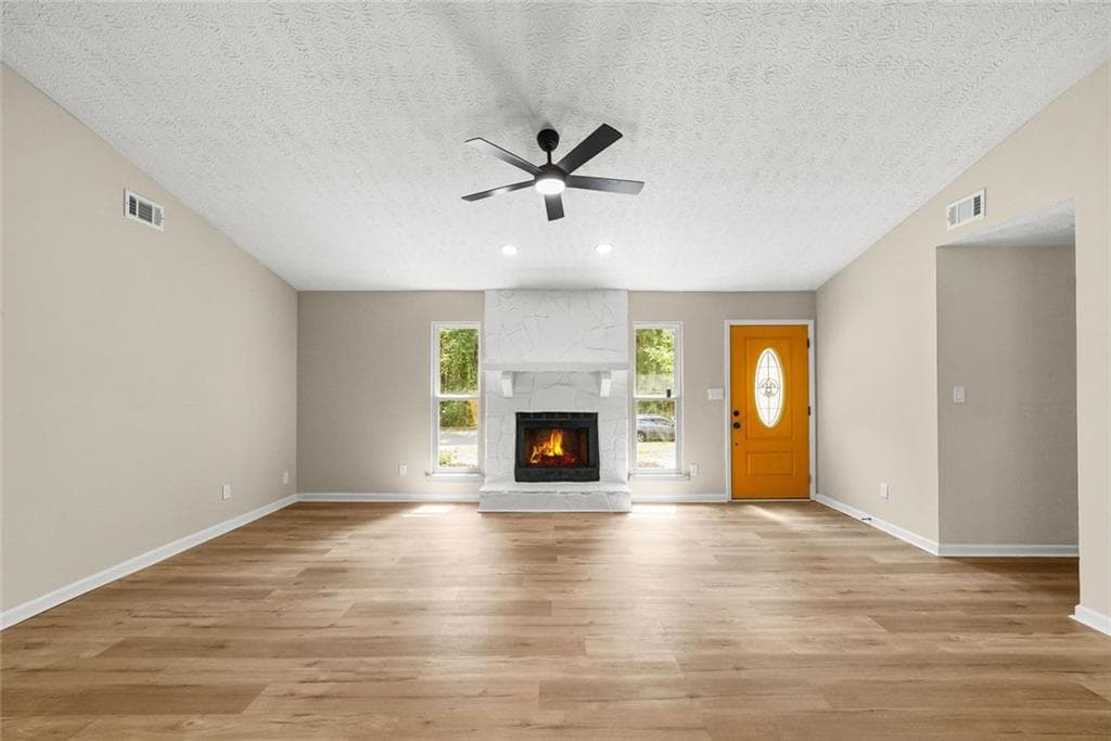 3 bedroom, 2 bathroom, 1,472 sq ft single family residence under contract at 612 Towngate Boulevard, Jonesboro, GA 30238 — photo 9