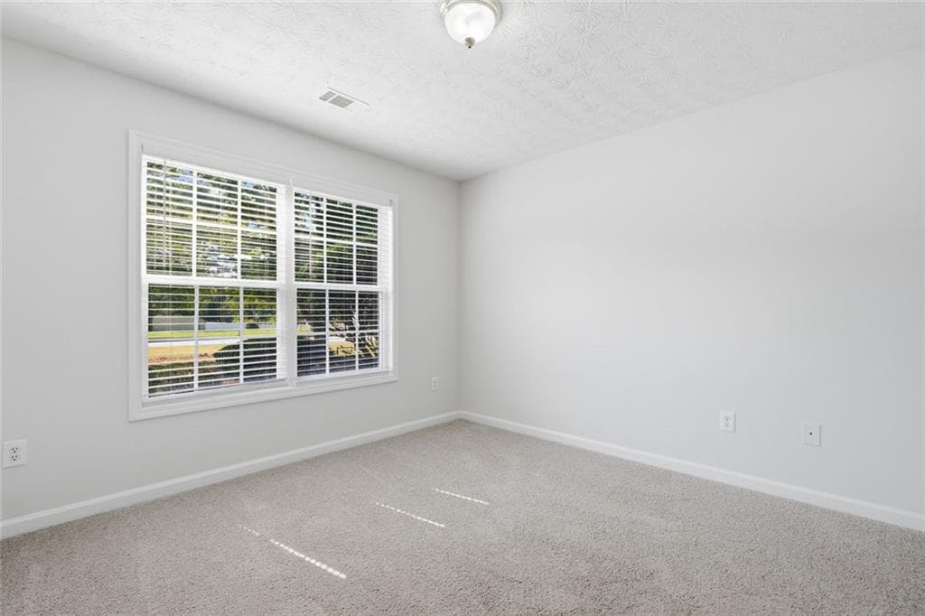 3 bedroom, 2 bathroom, 1,825 sq ft single family residence under contract at 4293 Parks Ridge Drive, Snellville, GA 30039 — photo 10