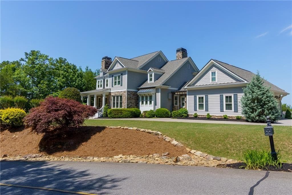 5 bedroom, 6 bathroom, 5,844 sq ft single family residence for sale at 23 Waterside Drive, Cartersville, GA 30121 — photo 2