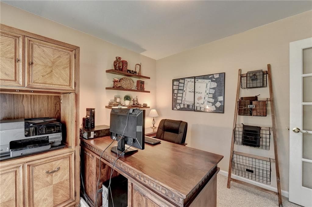 4 bedroom, 3 bathroom, 2,712 sq ft single family residence under contract at 220 Ganton Court, Johns Creek, GA 30097 — photo 8