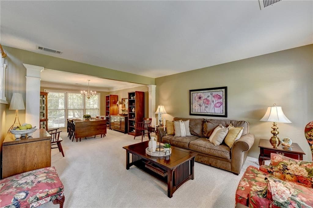 4 bedroom, 3 bathroom, 2,712 sq ft single family residence under contract at 220 Ganton Court, Johns Creek, GA 30097 — photo 9