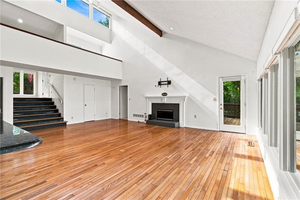 3 bedroom, 3 bathroom, 3,216 sq ft single family residence for sale at 715 LAKE TOP Way, Roswell, GA 30076 — photo 2