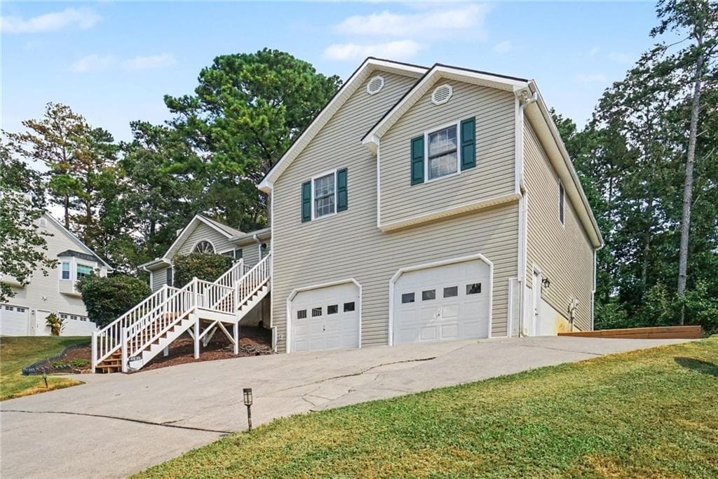 4 bedroom, 3 bathroom, 2,463 sq ft single family residence for sale at 1030 Queensbury Run, Acworth, GA 30102 — photo 7