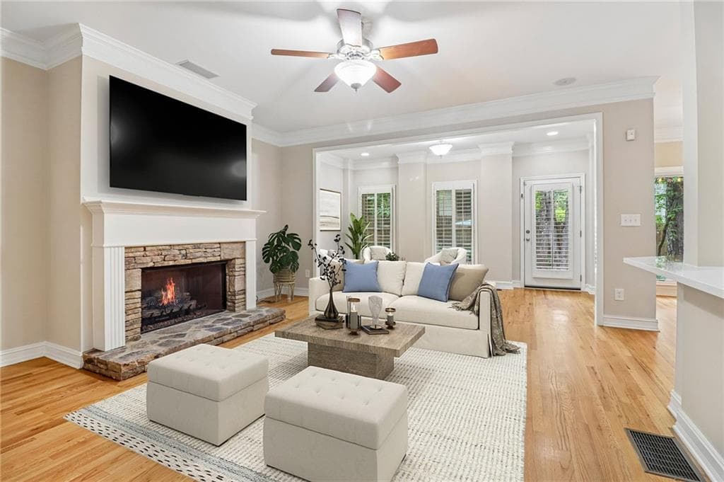 4 bedroom, 4 bathroom, 2,686 sq ft townhouse under contract at 7262 Village Creek Trace 4C, Atlanta, GA 30328 — photo 5
