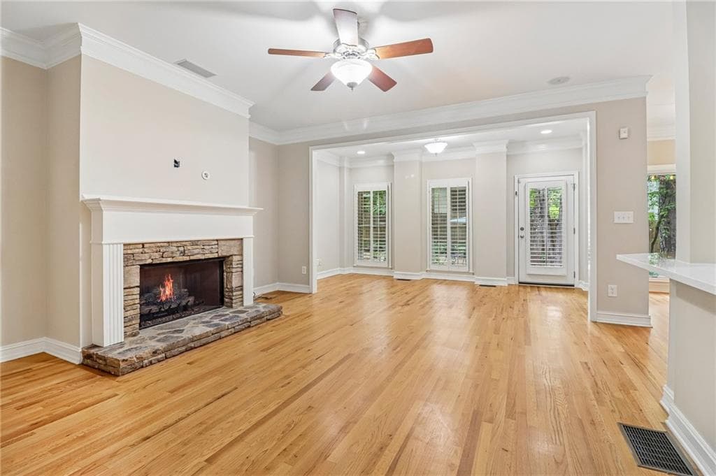 4 bedroom, 4 bathroom, 2,686 sq ft townhouse under contract at 7262 Village Creek Trace 4C, Atlanta, GA 30328 — photo 6