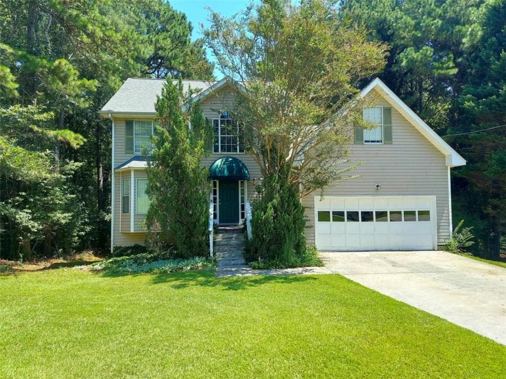 4 bedroom, 3 bathroom, 2,450 sq ft single family residence for sale at 2737 Crestworth Lane, Buford, GA 30519 — photo 1 of 36