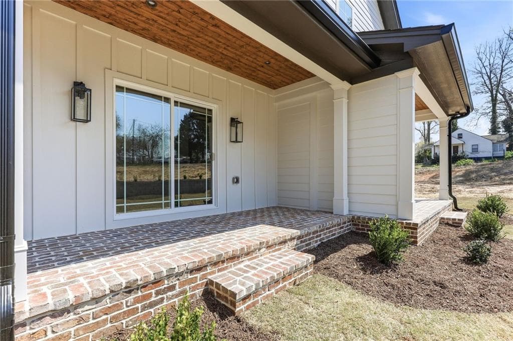 3 bedroom, 3 bathroom, 1,584 sq ft townhouse for sale at 1123 Riverside Terrace, Gainesville, GA 30501 — photo 10