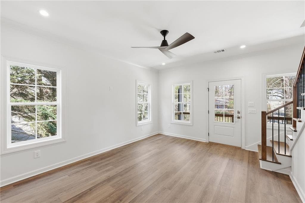 3 bedroom, 3 bathroom, 1,584 sq ft townhouse for sale at 1123 Riverside Terrace, Gainesville, GA 30501 — photo 4