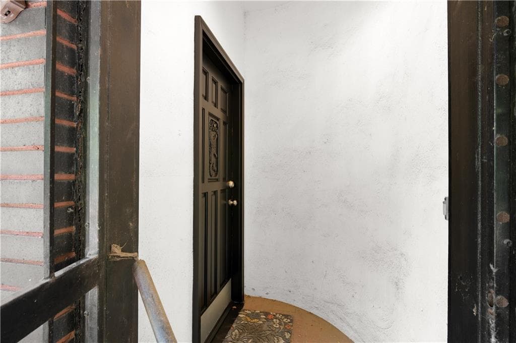 2 bedroom, 3 bathroom, 1,456 sq ft townhouse for rent at 197 5th Street, Atlanta, GA 30308 for $3,500 a month — photo 8