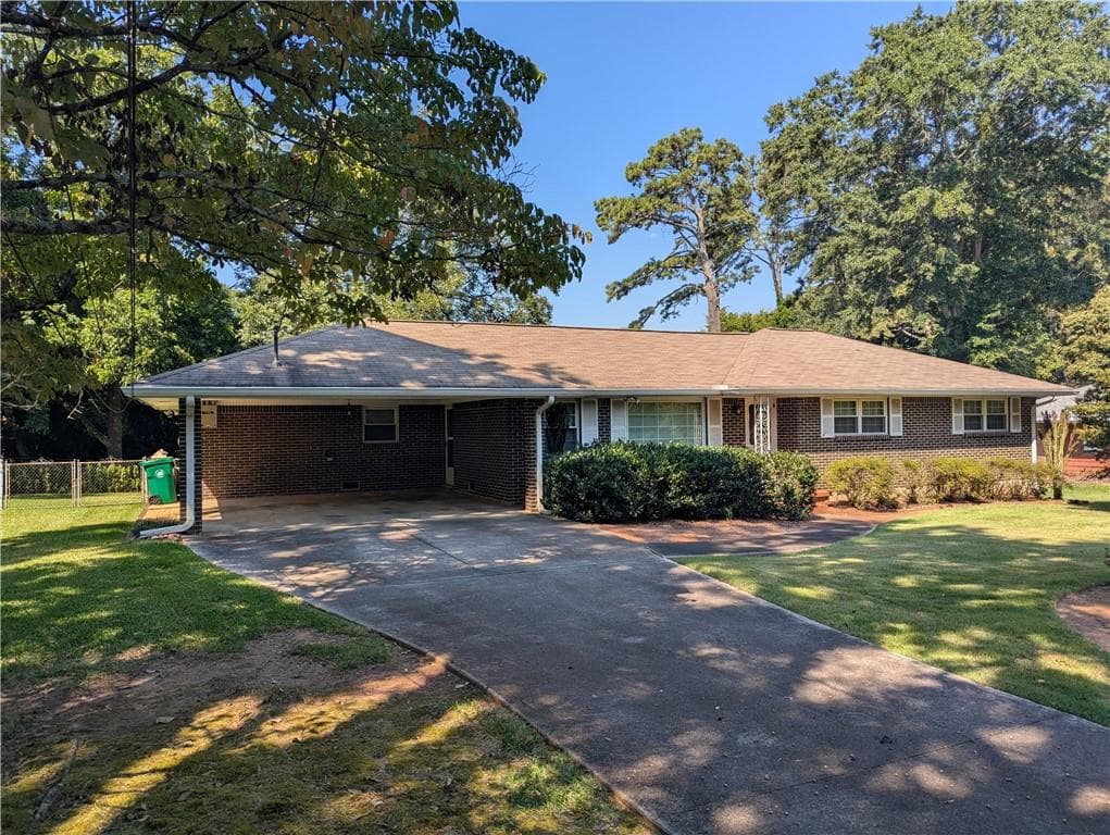 3 bedroom, 2 bathroom, 1,640 sq ft single family residence under contract at 2616 Oswood Drive, Tucker, GA 30084