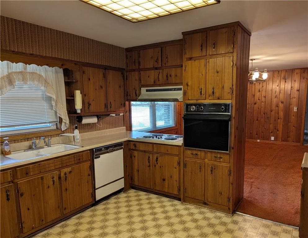 3 bedroom, 2 bathroom, 1,640 sq ft single family residence under contract at 2616 Oswood Drive, Tucker, GA 30084 — photo 10