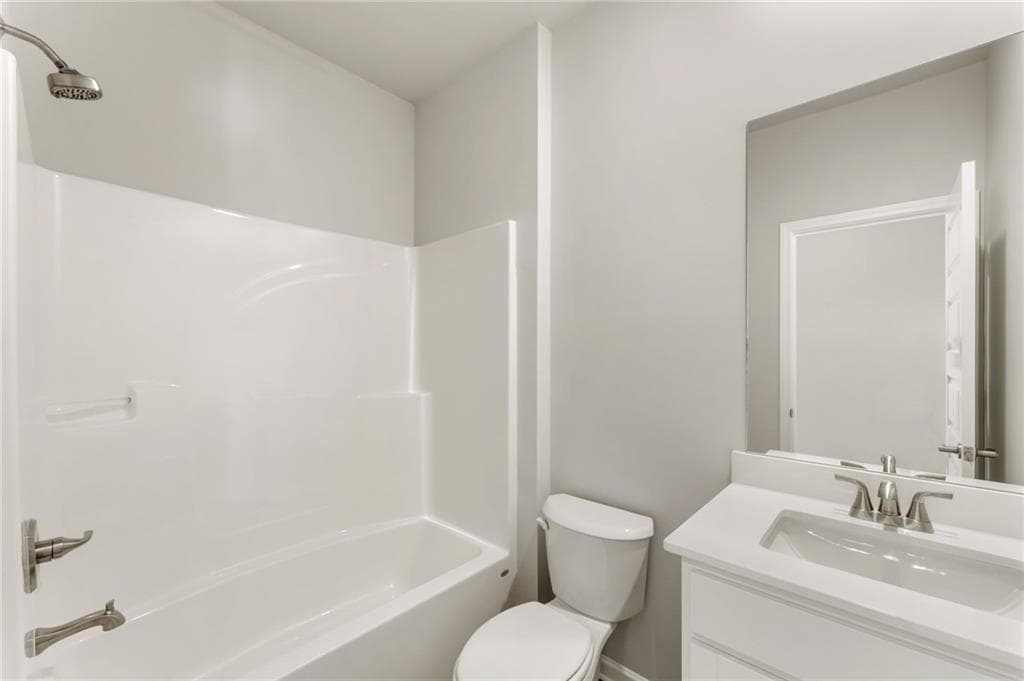 3 bedroom, 2 bathroom, 1,310 sq ft single family residence for sale at 400 Bluegrass Lane, Rockmart, GA 30153 — photo 5