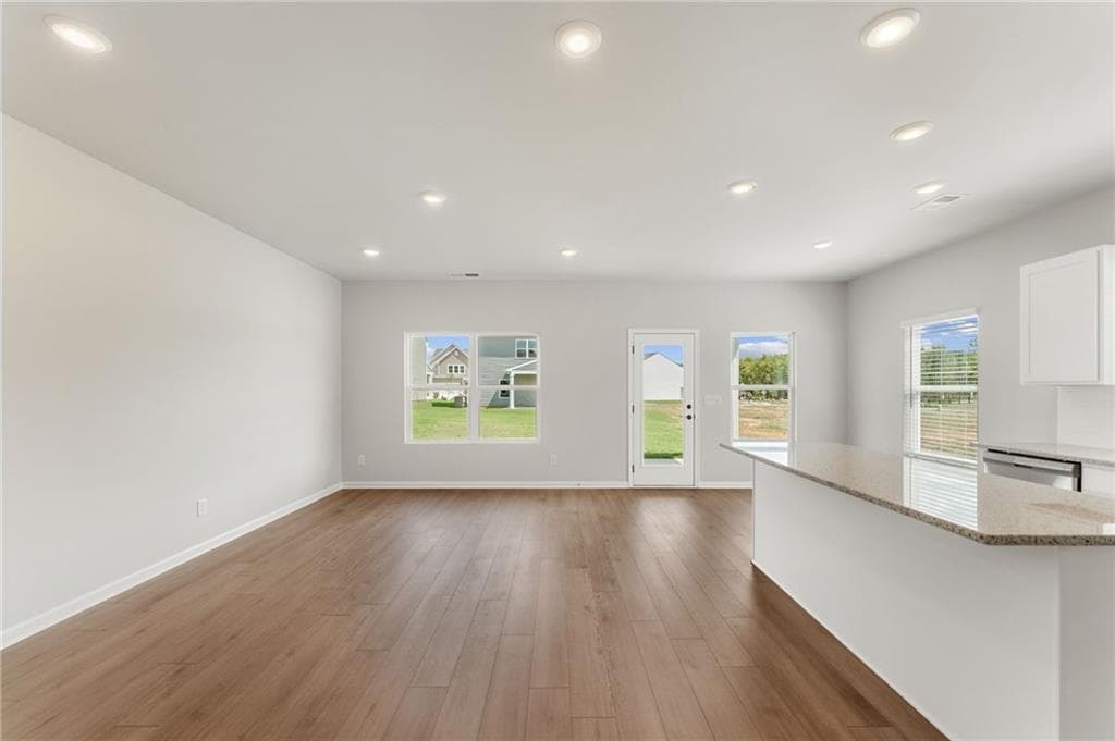 3 bedroom, 2 bathroom, 1,310 sq ft single family residence for sale at 400 Bluegrass Lane, Rockmart, GA 30153 — photo 7