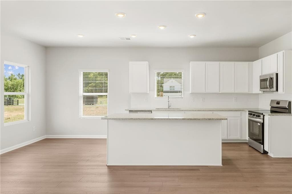 3 bedroom, 2 bathroom, 1,310 sq ft single family residence for sale at 400 Bluegrass Lane, Rockmart, GA 30153 — photo 8