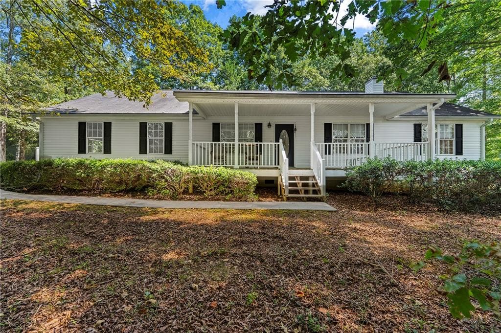 3 bedroom, 2 bathroom, 1,736 sq ft single family residence under contract at 370 Jordan Road, Ball Ground, GA 30107 — photo 2