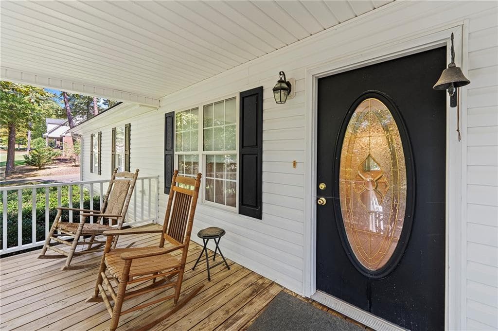 3 bedroom, 2 bathroom, 1,736 sq ft single family residence under contract at 370 Jordan Road, Ball Ground, GA 30107 — photo 10
