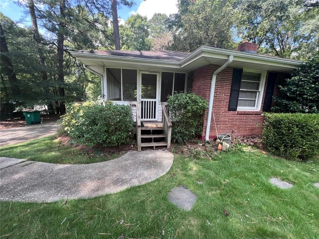 3 bedroom, 2 bathroom, 2,614 sq ft single family residence for sale at 3000 Wilson Road, Decatur, GA 30033 — photo 2