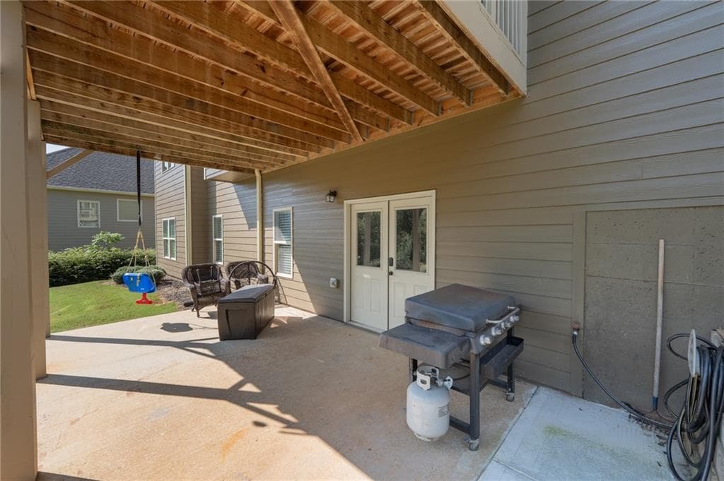 4 bedroom, 4 bathroom, 3,498 sq ft single family residence under contract at 106 N Mountain Brooke Drive, Ball Ground, GA 30107 — photo 10