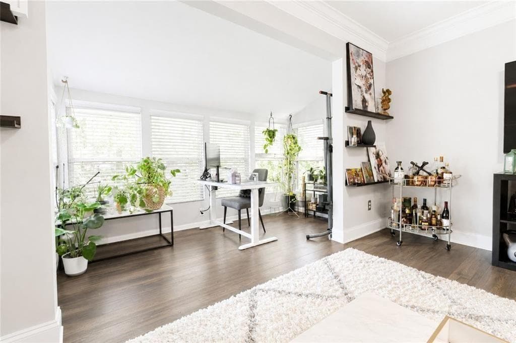 2 bedroom, 2 bathroom, 1,064 sq ft condominium for sale at 5151 Roswell 7, Atlanta, GA 30342 — photo 4