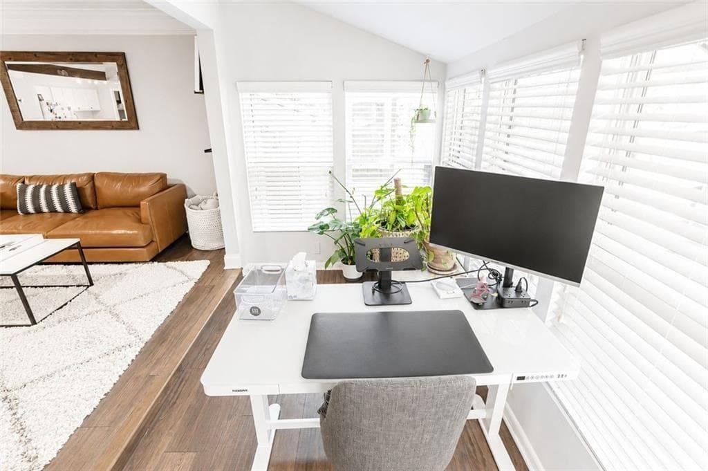 2 bedroom, 2 bathroom, 1,064 sq ft condominium for sale at 5151 Roswell 7, Atlanta, GA 30342 — photo 6